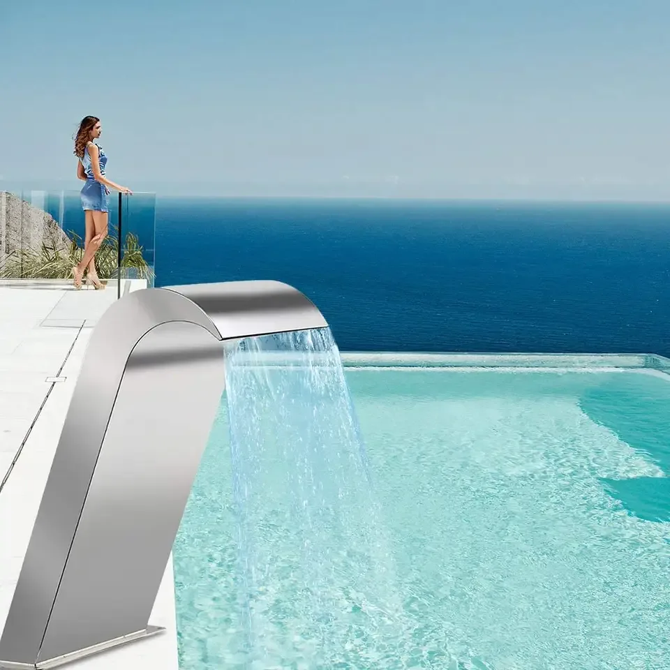 Cascade de piscine en acier inoxydable – Fontaine lame d’eau Cobra